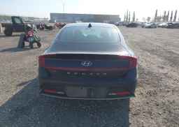 2022 HYUNDAI SONATA SE