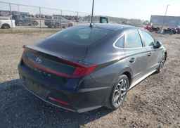 2022 HYUNDAI SONATA SE