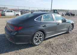 2022 HYUNDAI SONATA SE