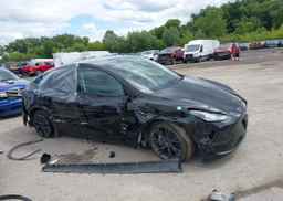 2025 TESLA MODEL Y
