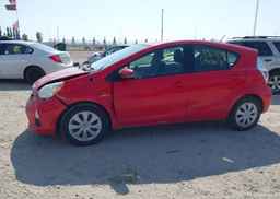 2013 TOYOTA Prius c