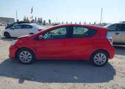 2013 TOYOTA Prius c