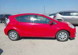 2013 TOYOTA Prius c