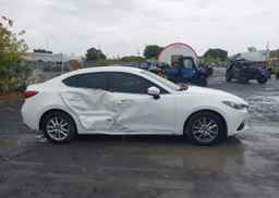 2015 MAZDA 3 TOURING