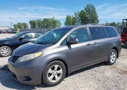 2011 TOYOTA SIENNA LE