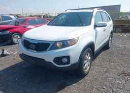 2013 KIA SORENTO LX