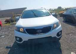 2013 KIA SORENTO LX