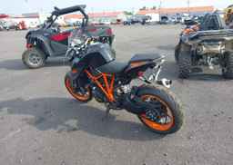 2015 KTM 1290 SUPER DUKE R