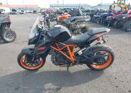 2015 KTM 1290 SUPER DUKE R