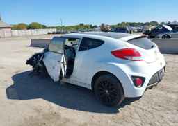 2013 HYUNDAI Veloster Turbo