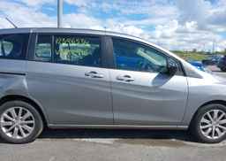 2017 MAZDA MAZDA5 GS