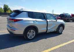 2024 MITSUBISHI OUTLANDER ES