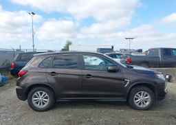 2022 MITSUBISHI RVR SE