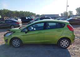 2013 FORD FIESTA SE