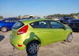 2013 FORD FIESTA SE