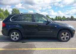 2007 BMW X5 4.8I