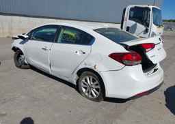 2017 KIA FORTE EX