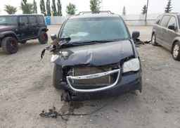 2011 CHRYSLER TOWN & COUNTRY TOURING
