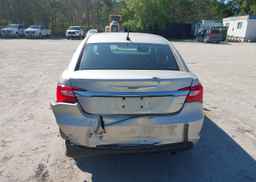 2014 CHRYSLER 200 LX