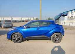 2020 TOYOTA C-HR LE