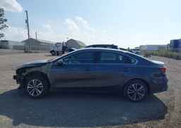 2023 KIA FORTE EX