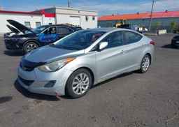 2013 HYUNDAI ELANTRA GL