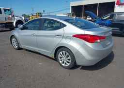 2013 HYUNDAI ELANTRA GL