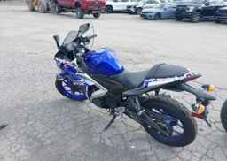 2017 YAMAHA YZFR3