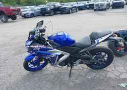 2017 YAMAHA YZFR3