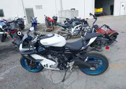 2025 CF MOTO 675SS