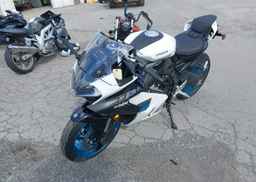 2025 CF MOTO 675SS