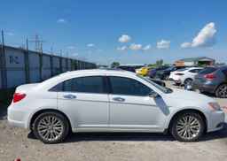 2011 CHRYSLER 200 LIMITED