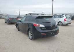 2011 MAZDA 3 S