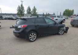 2011 MAZDA 3 S