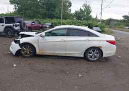 2011 HYUNDAI SONATA GL
