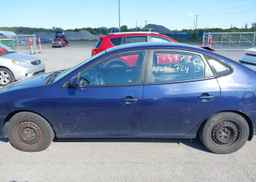 2010 HYUNDAI ELANTRA BLUE