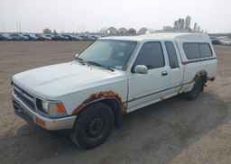 1992 TOYOTA PICKUP 1