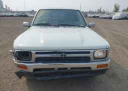 1992 TOYOTA PICKUP 1