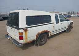 1992 TOYOTA PICKUP 1