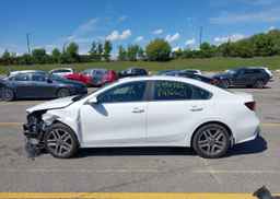 2022 KIA FORTE EX