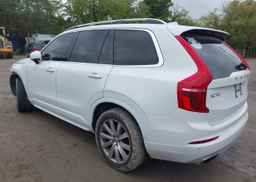 2017 VOLVO XC90 T6 MOMENTUM