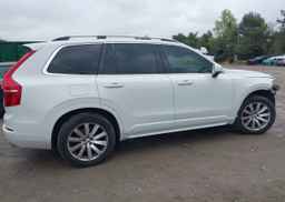 2017 VOLVO XC90 T6 MOMENTUM