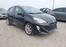 2016 TOYOTA Prius c