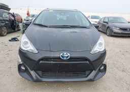 2016 TOYOTA Prius c