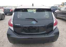 2016 TOYOTA Prius c