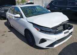 2023 KIA FORTE EX