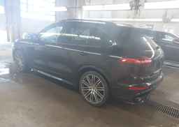 2017 PORSCHE CAYENNE GTS
