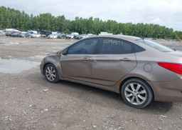 2012 HYUNDAI ACCENT GL
