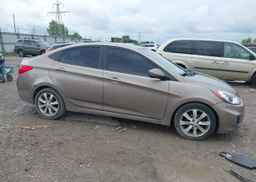 2012 HYUNDAI ACCENT GL