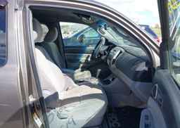 2011 TOYOTA TACOMA
